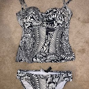 Bathing suit tankini size 12 runs small